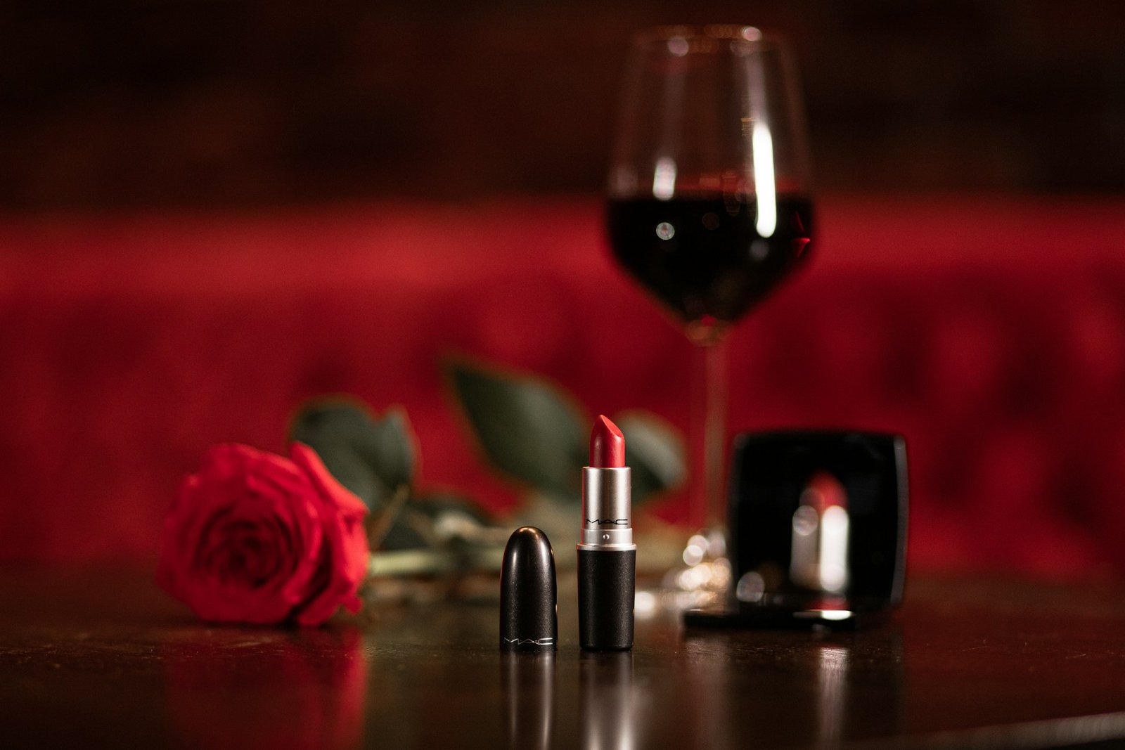 O charme da delicadeza: como acompanhantes de luxo incorporam o romance em encontros exclusivos